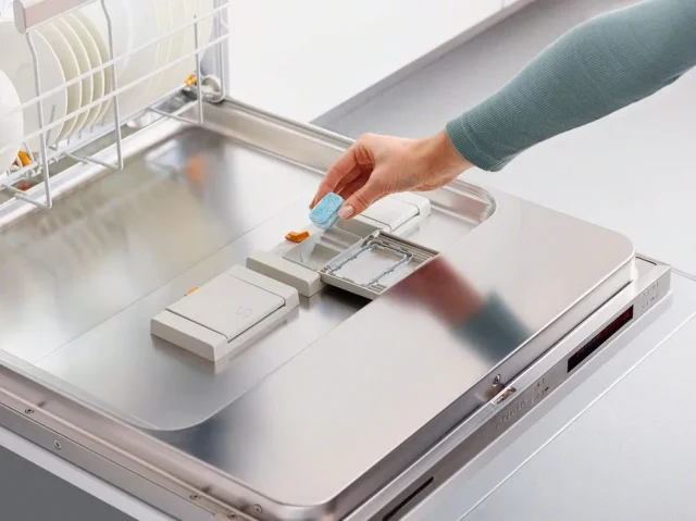 Таблетки для посудомоечных машин Miele UltraTabs — изображение 3
