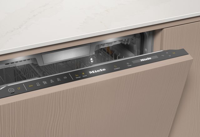 Посудомоечная машина Miele G7980 SCVi AutoDos K2O — изображение 2